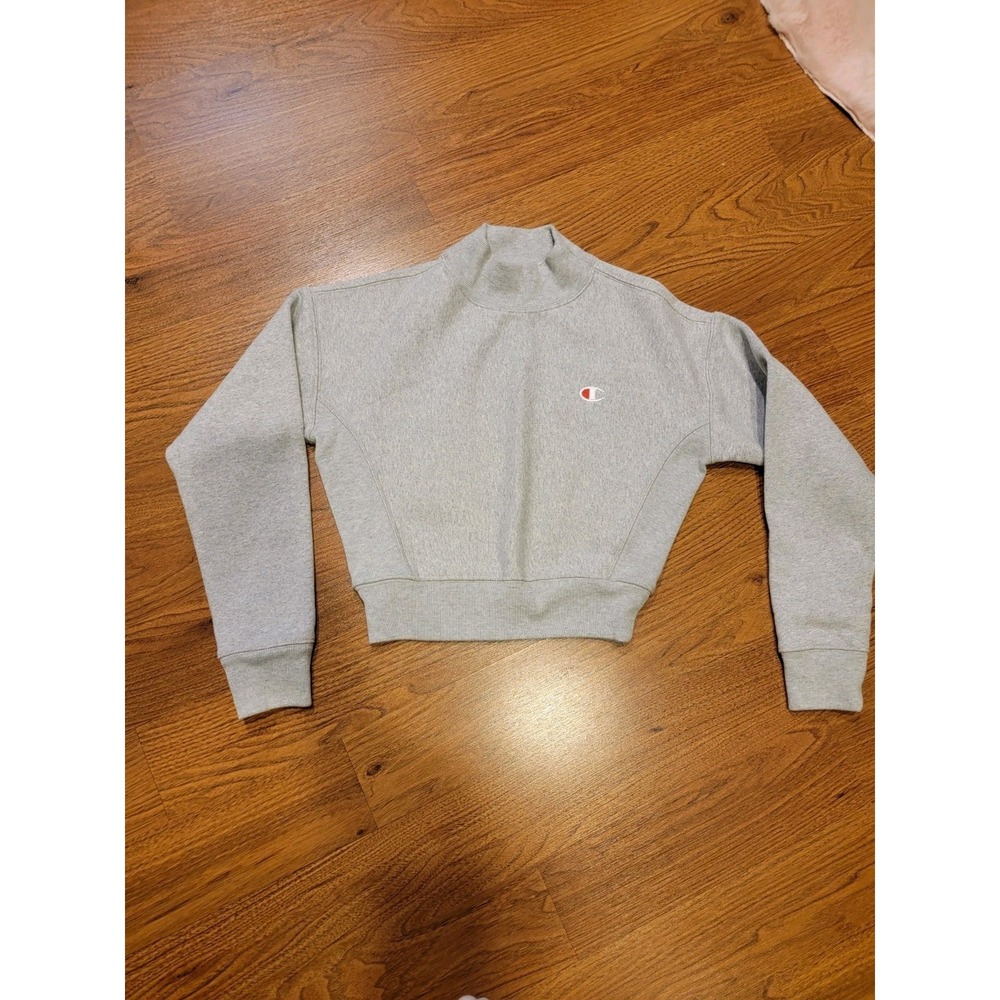 Womens VTG Champion Sweatshirt- Size XS